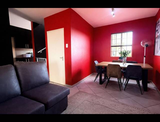 3 BEDROOM TOWNHOUSE FOR SALE IN THE REEDS